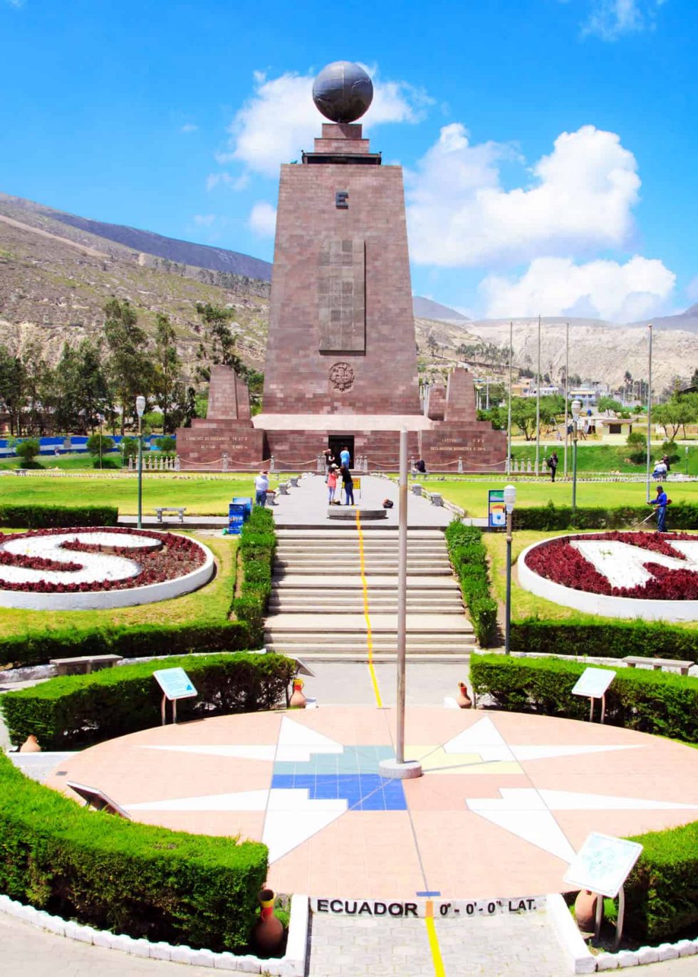 12-ecuador-landmarks-historical-natural-artisan-cultural-latin